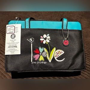 NWT Faith & Grace Gregg Gift Love Bible Cover W/COMPLIMENTARY Gift